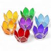 Sett med 7 små lotuslys i chakrafargene med sølvfargede kanter - 8 cm.
